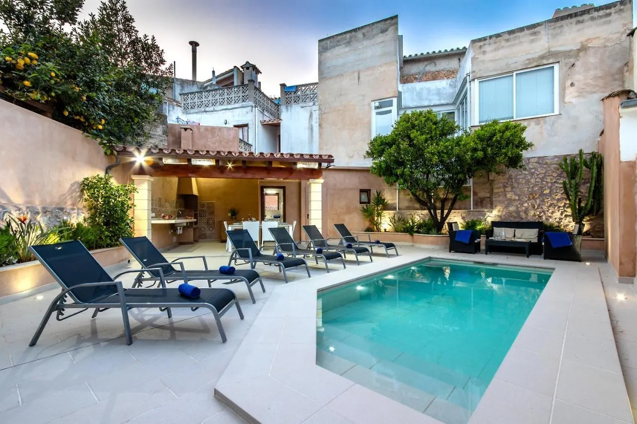 Villa Horta 55 포엔샤 0*,